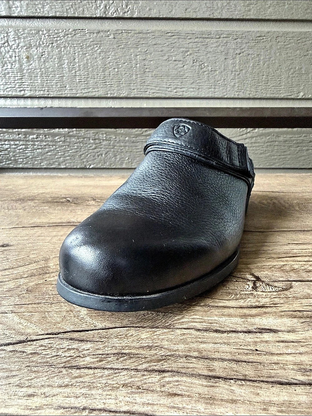 Ariat Women’s Leather Clogs Black size US 10 B